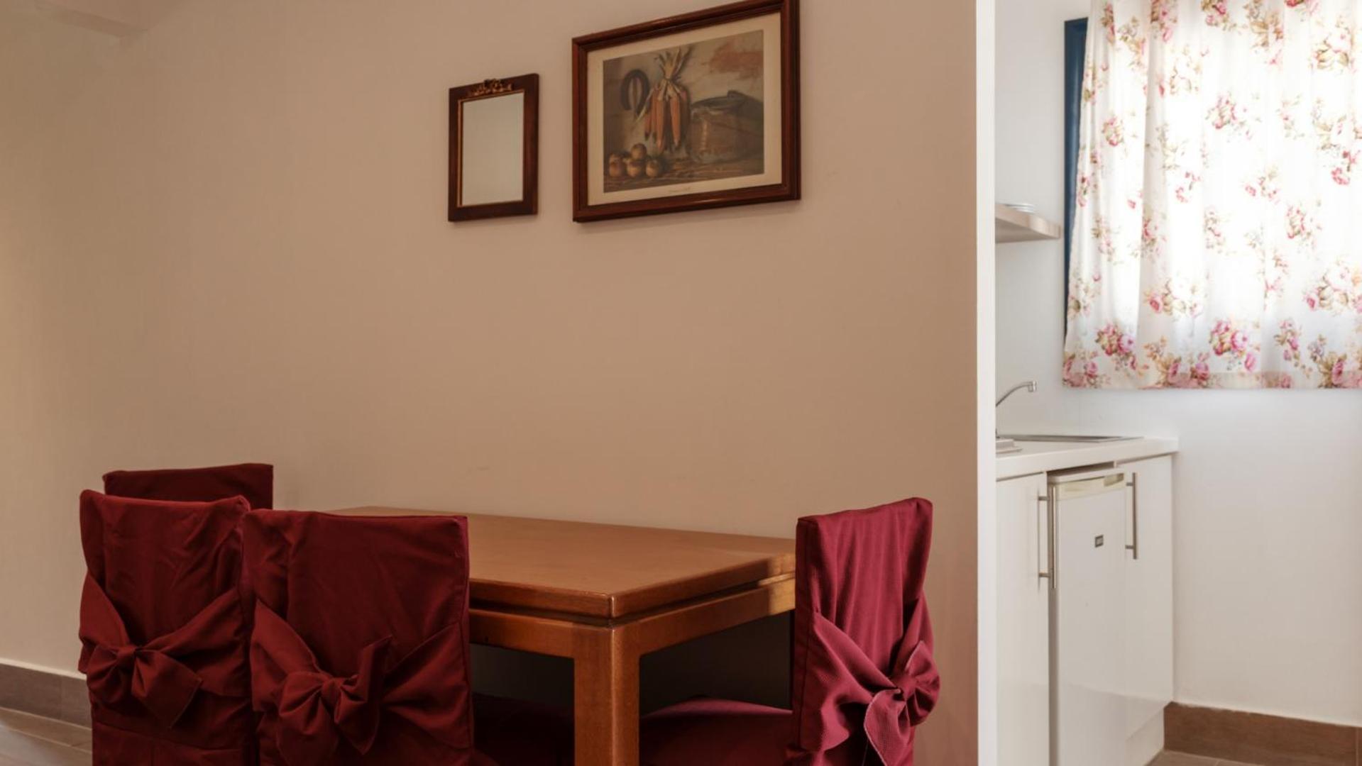 Nami Hotel & Suites Stalida Oda fotoğraf