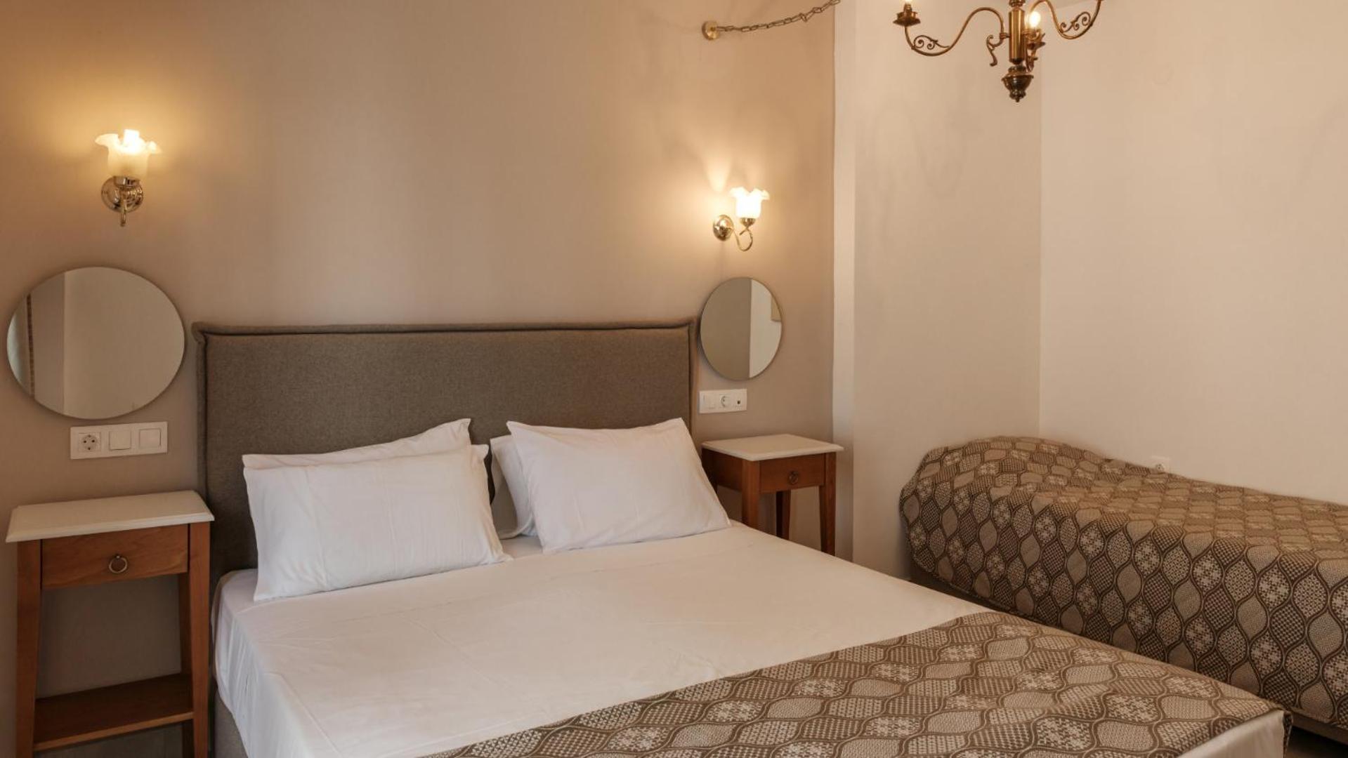 Nami Hotel & Suites Stalida Oda fotoğraf